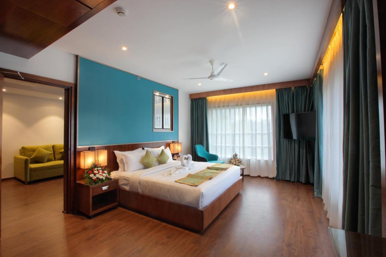 Hotel Ceasar Palace Thodupuzha Ngoại thất bức ảnh